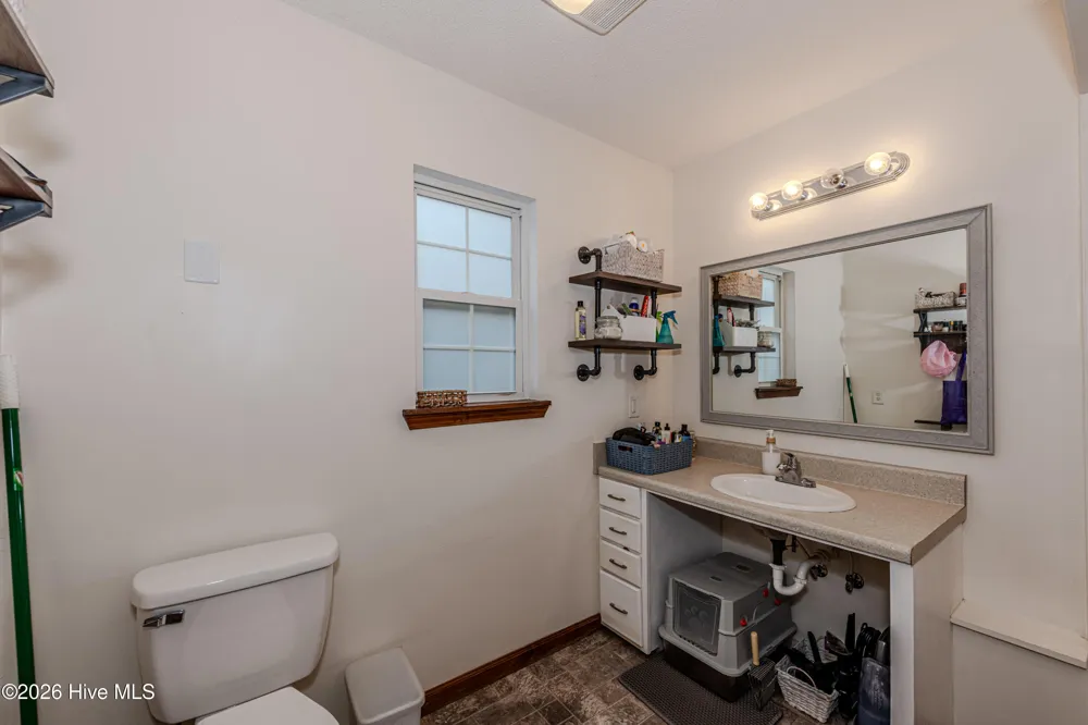 106 Linden Road Richlands, NC 28574