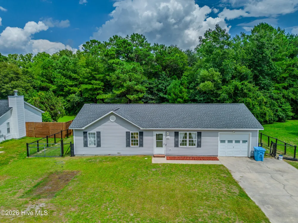 106 Linden Road Richlands, NC 28574
