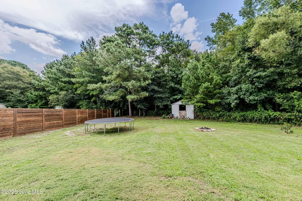 106 Linden Road Richlands, NC 28574