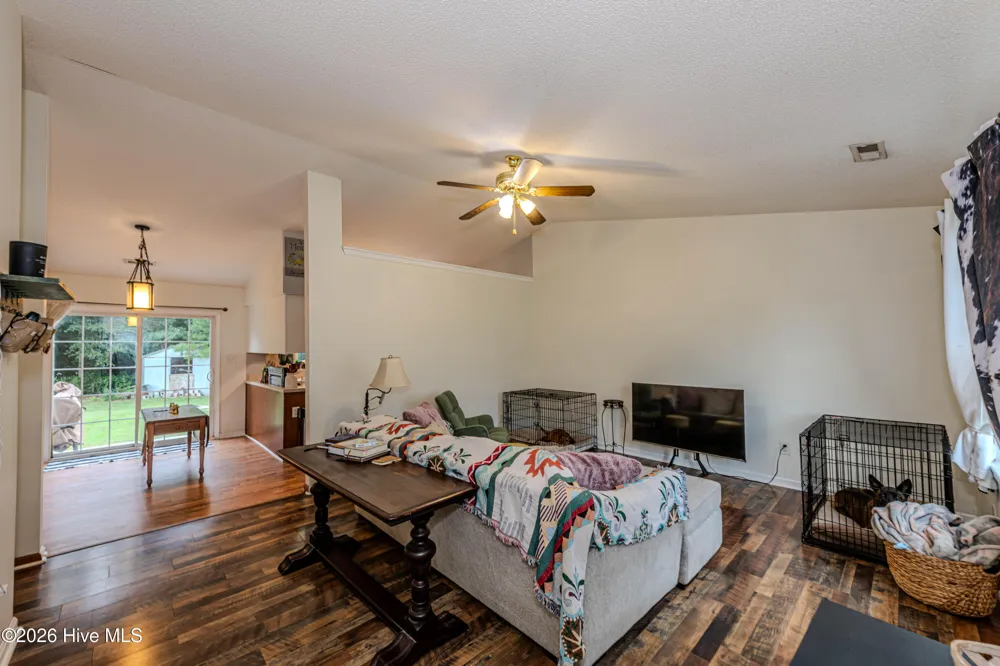 106 Linden Road Richlands, NC 28574