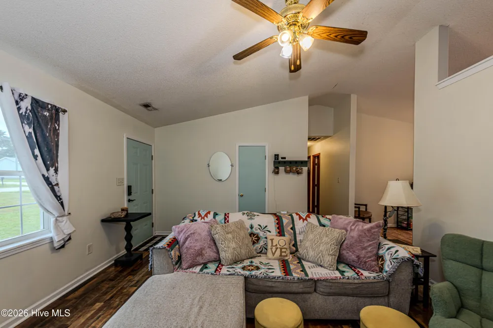 106 Linden Road Richlands, NC 28574