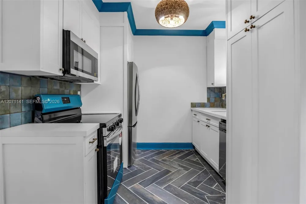 1605 Michigan Ave #929 Miami Beach, FL 33139