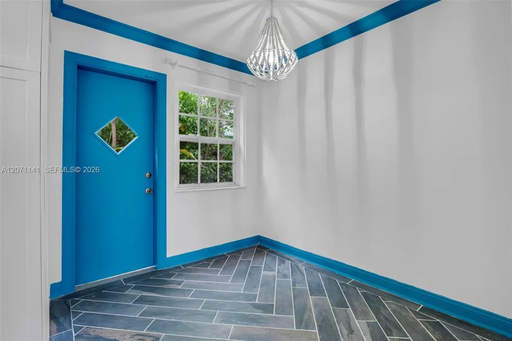 1605 Michigan Ave #929 Miami Beach, FL 33139