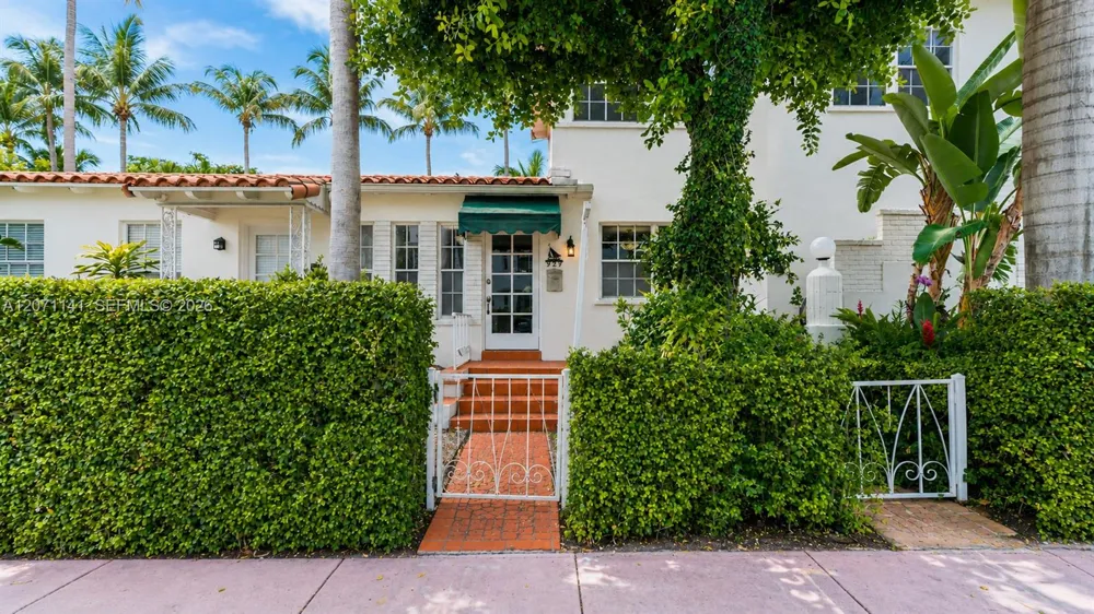 1605 Michigan Ave #929 Miami Beach, FL 33139