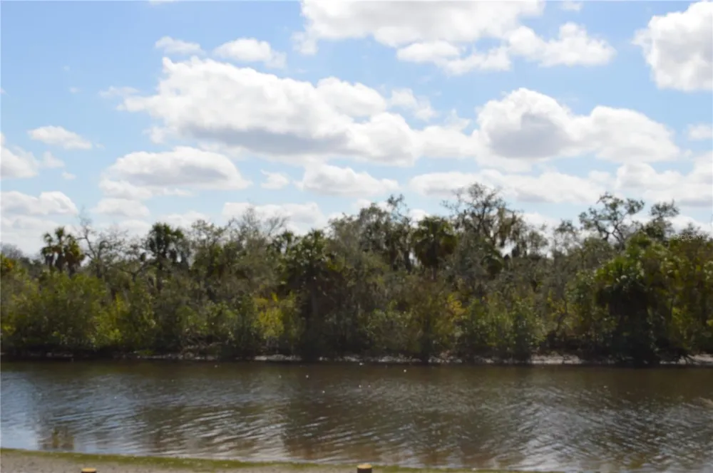 7023 PAYNE AVENUE Gibsonton, FL 33534