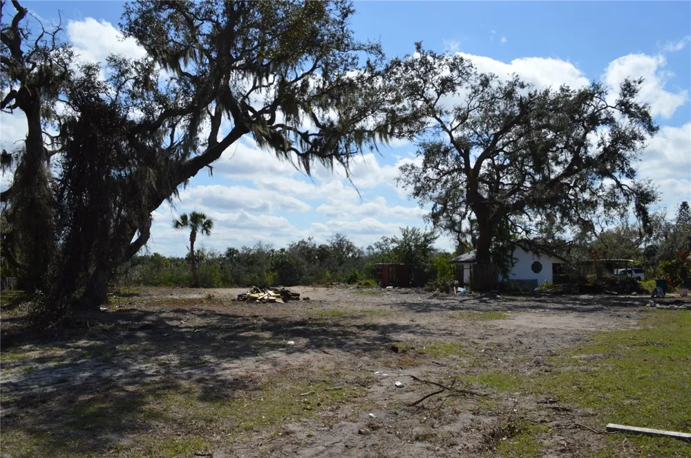 7023 PAYNE AVENUE Gibsonton, FL 33534