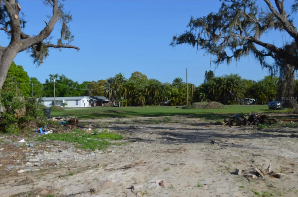 7023 PAYNE AVENUE Gibsonton, FL 33534