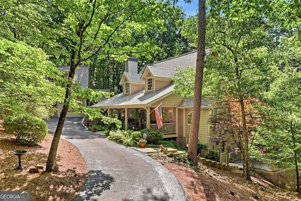 137 Lady Slipper LN Jasper, GA 30143