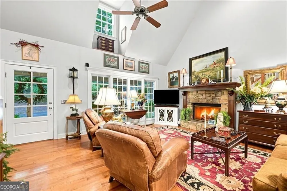137 Lady Slipper LN Jasper, GA 30143