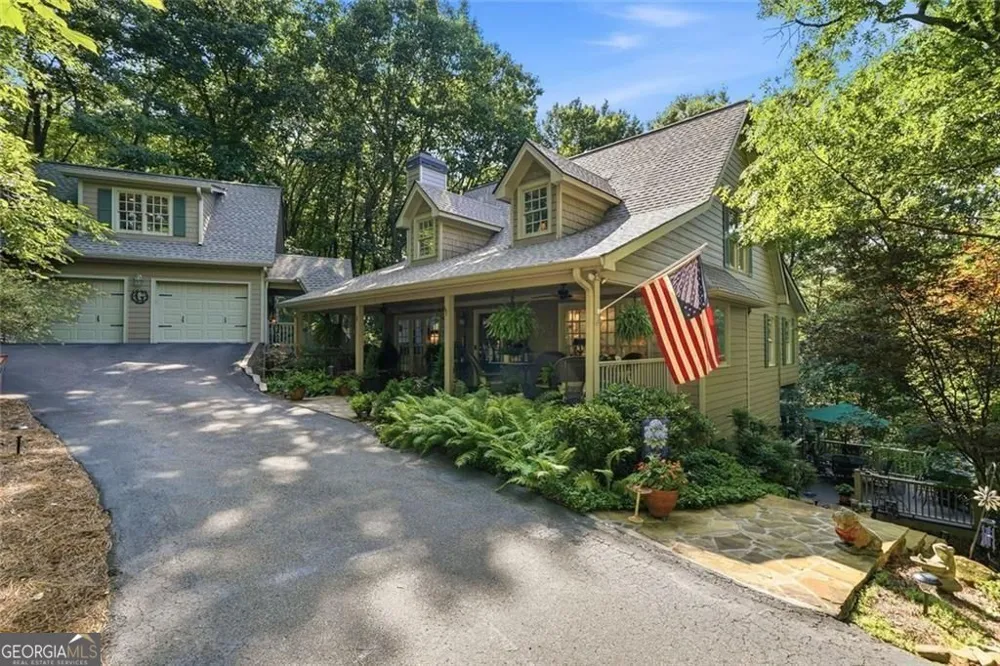 137 Lady Slipper LN Jasper, GA 30143