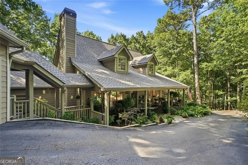 137 Lady Slipper LN Jasper, GA 30143