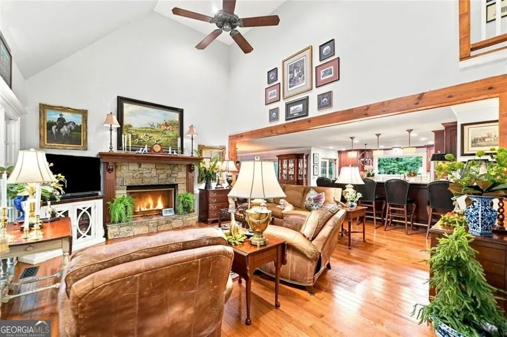 137 Lady Slipper LN Jasper, GA 30143