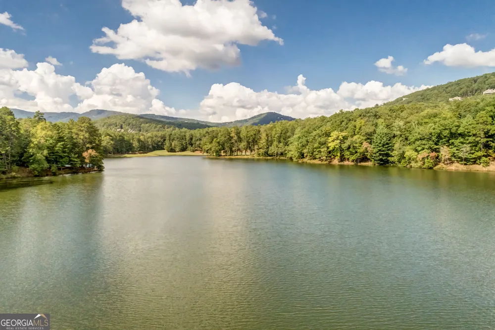 137 Lady Slipper LN Jasper, GA 30143