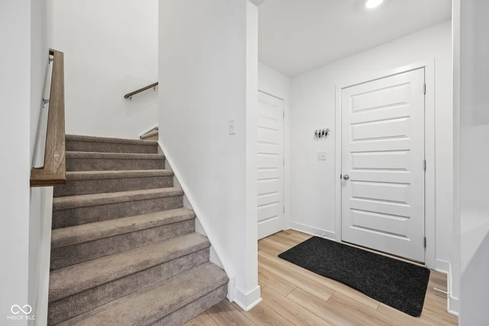 1712 Clifton Lane Westfield, IN 46074