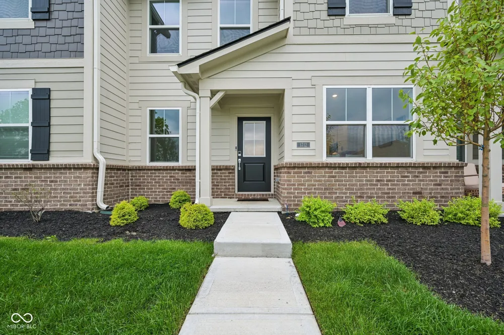 1712 Clifton Lane Westfield, IN 46074