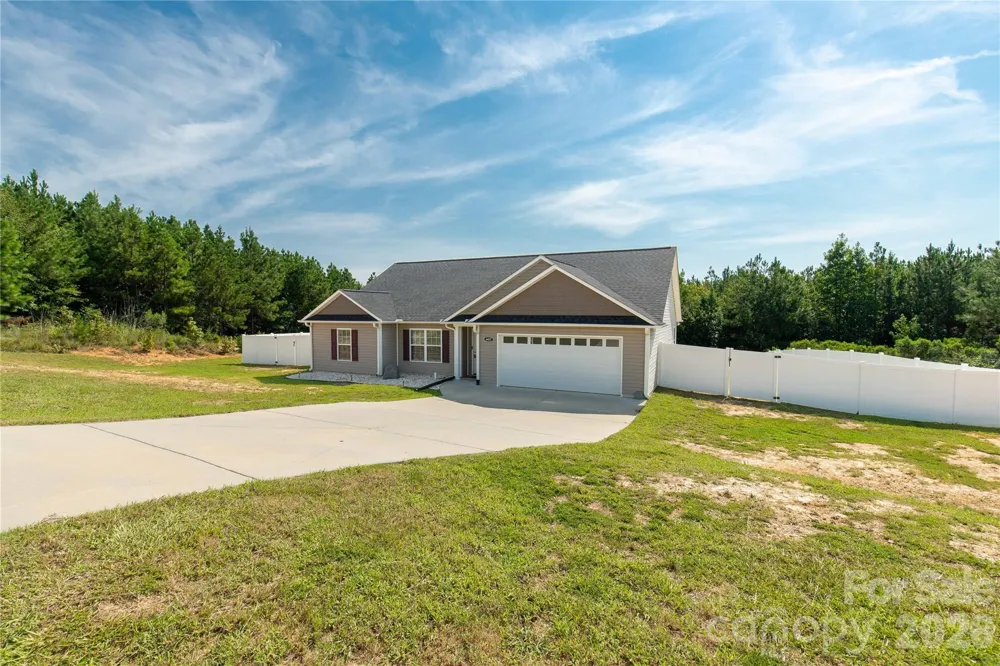 6407 Hunting Creek Road Lancaster, SC 29720