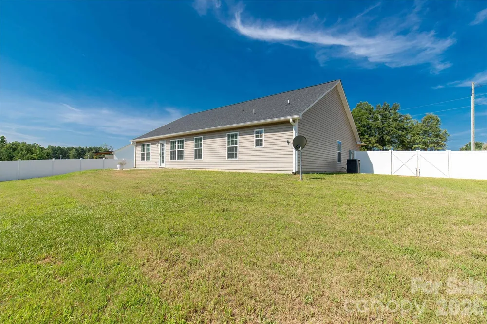 6407 Hunting Creek Road Lancaster, SC 29720