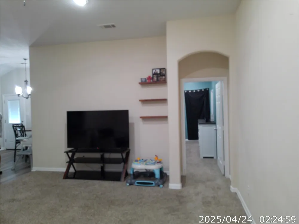 1027 Wallace Street Columbus, TX 78934