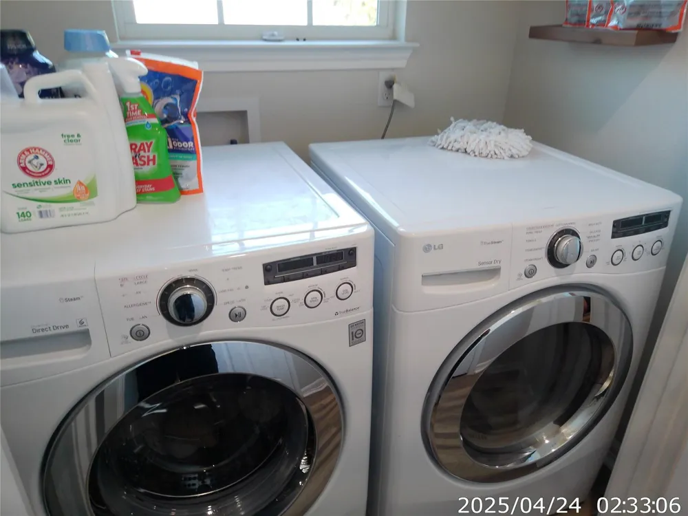 1027 Wallace Street Columbus, TX 78934