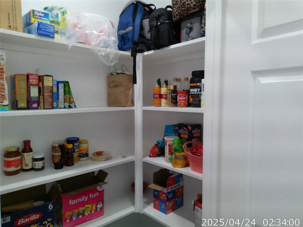 1027 Wallace Street Columbus, TX 78934