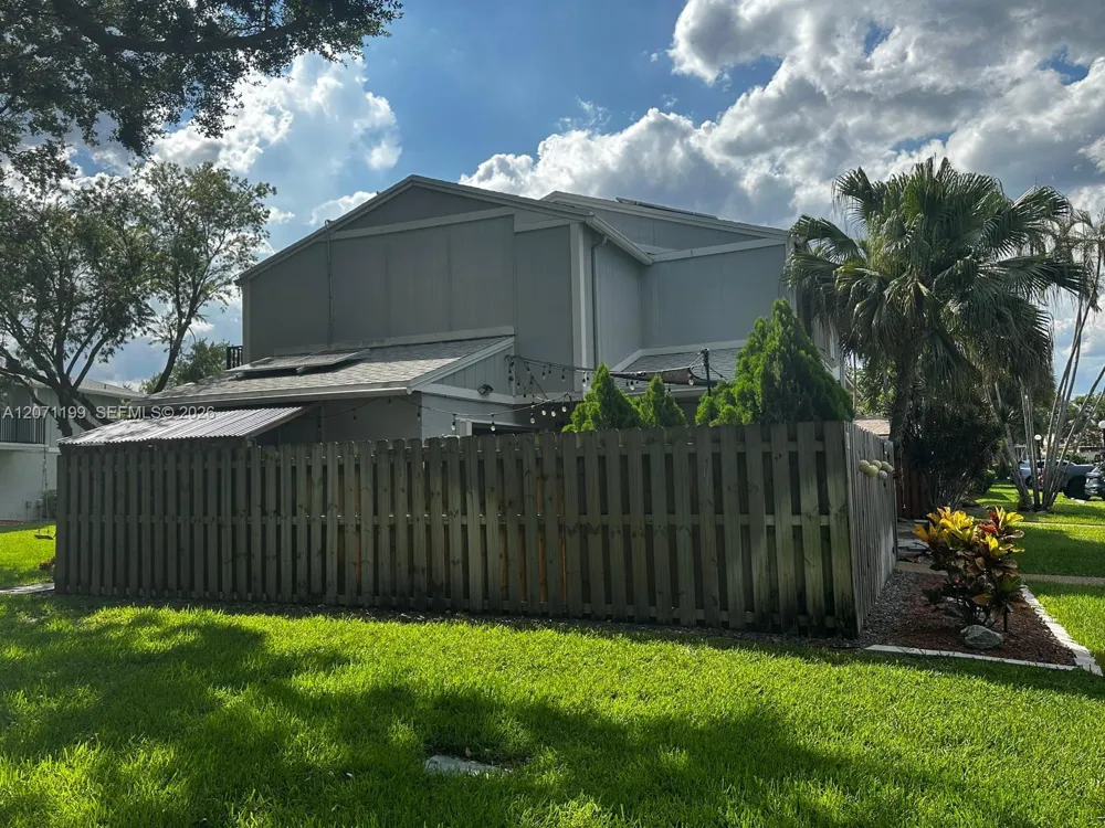 13290 NW 7th St Plantation, FL 33325