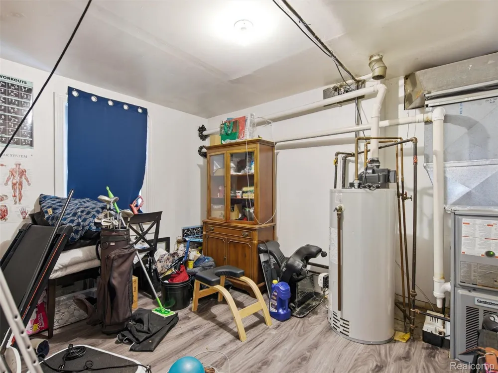 5495 Savoy Drive Waterford Charter Township, MI 48327