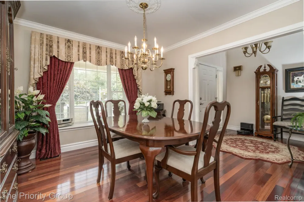 1761 Twin Lakes Boulevard E Oxford Charter Township, MI 48371