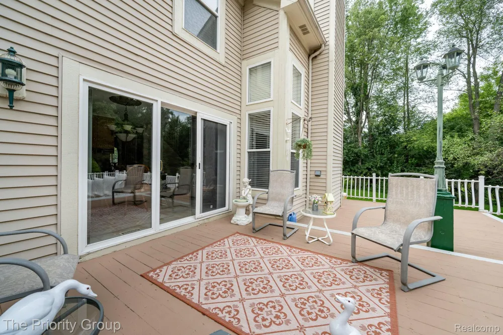 1761 Twin Lakes Boulevard E Oxford Charter Township, MI 48371