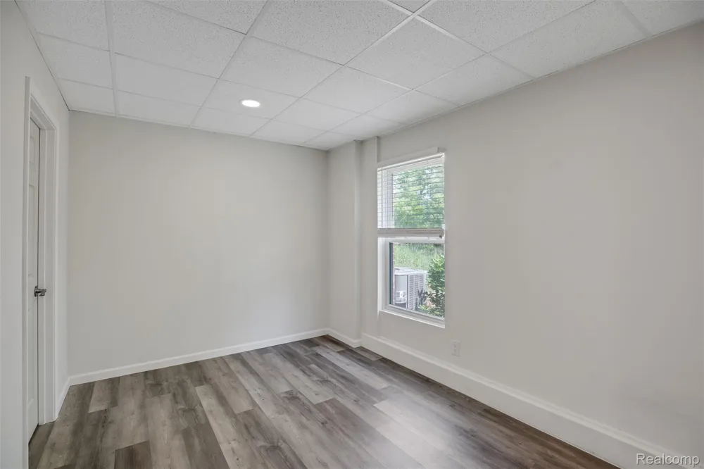 43583 Chancellor Lane Novi City, MI 48375