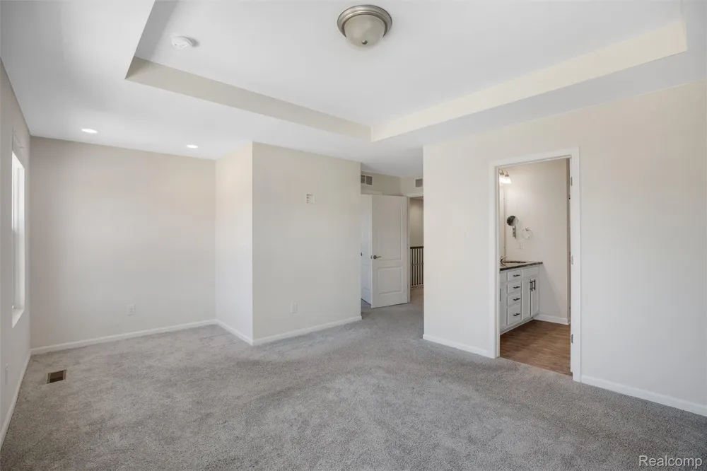 43583 Chancellor Lane Novi City, MI 48375