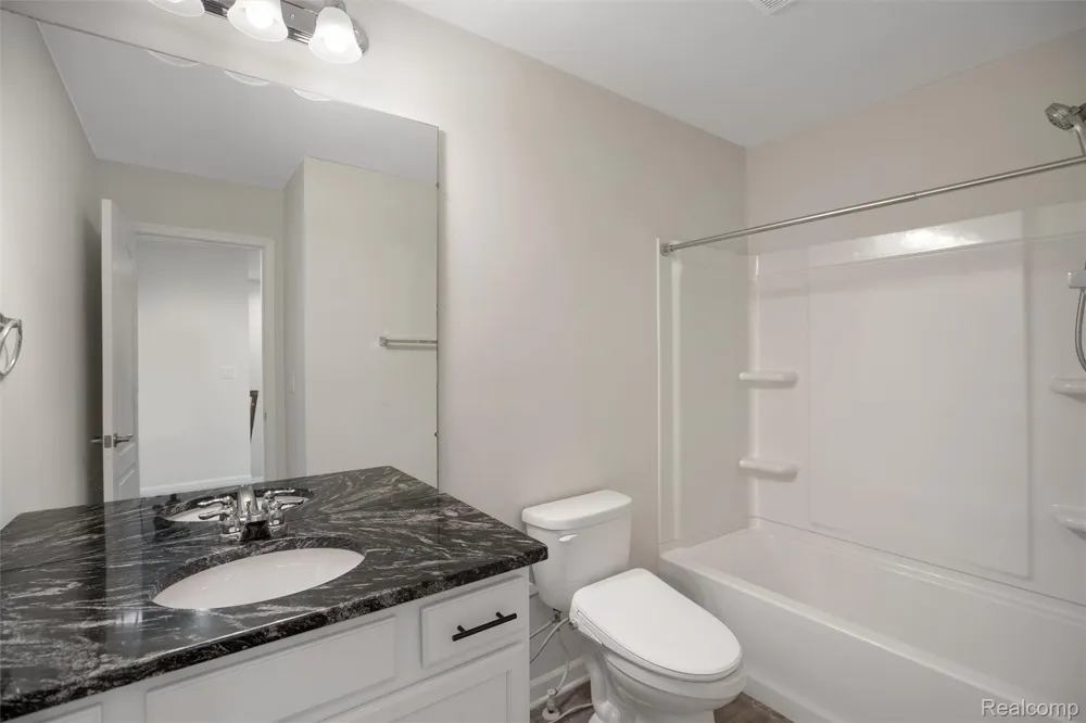 43583 Chancellor Lane Novi City, MI 48375