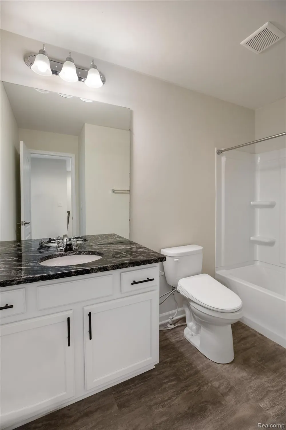 43583 Chancellor Lane Novi City, MI 48375