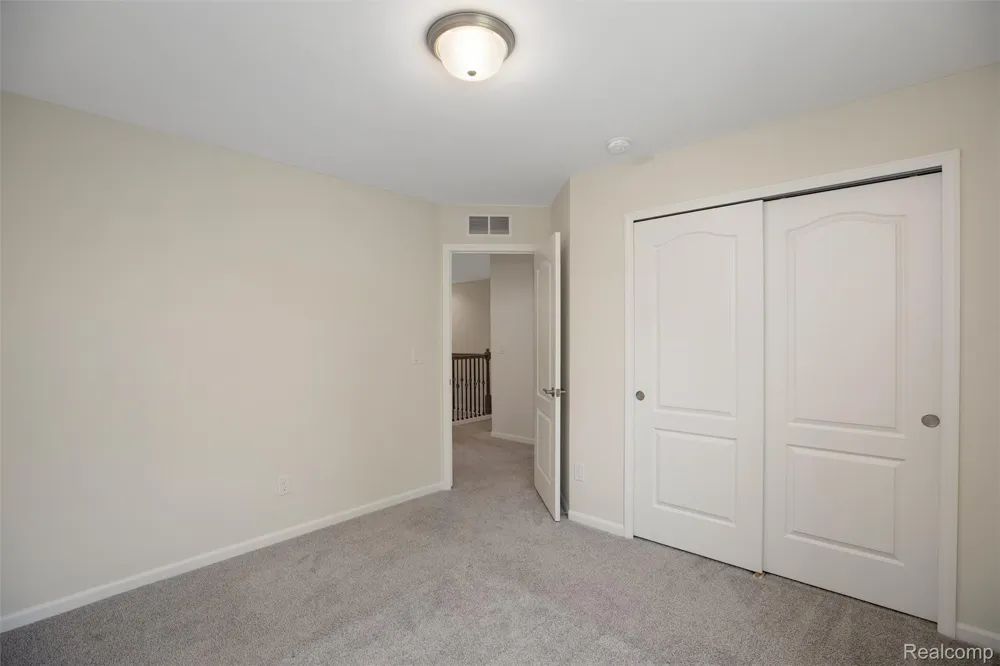 43583 Chancellor Lane Novi City, MI 48375