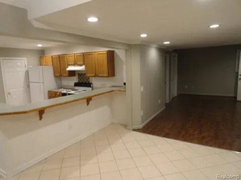 301 S EAST STREET #1