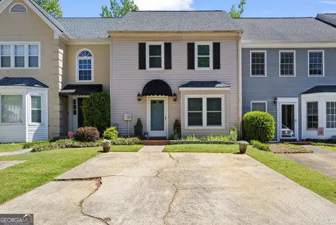 573 Salem Woods DR SE