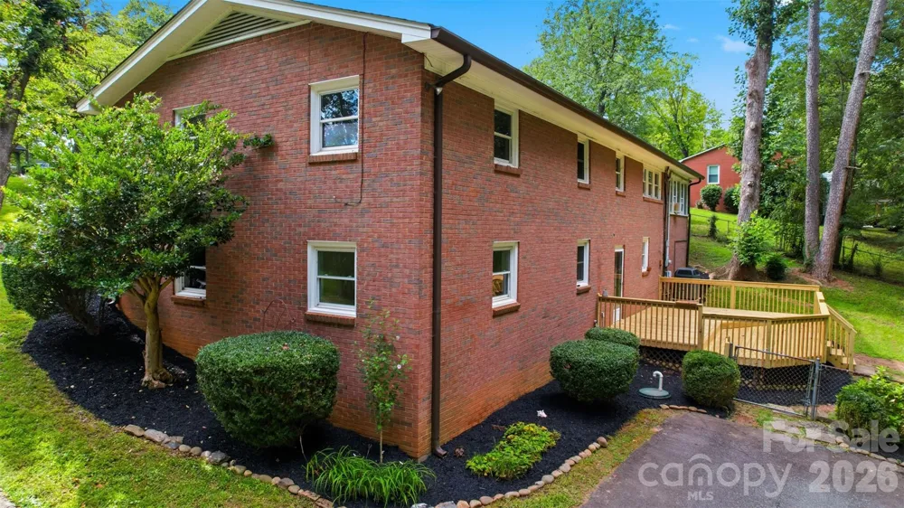 401 S East End Avenue Statesville, NC 28677