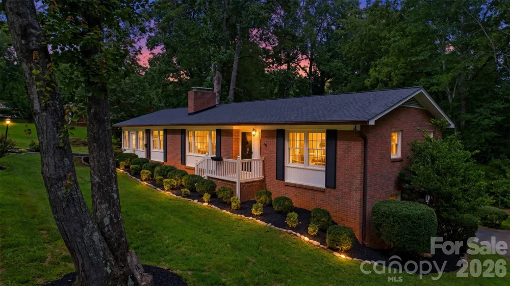 401 S East End Avenue Statesville, NC 28677