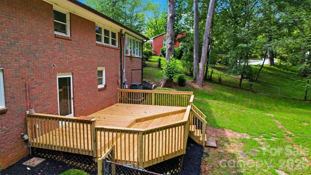 401 S East End Avenue Statesville, NC 28677