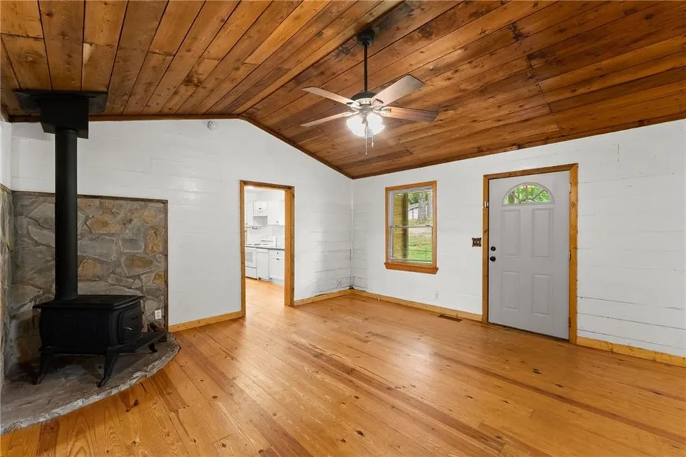34 Somerset Place Dahlonega, GA 30533
