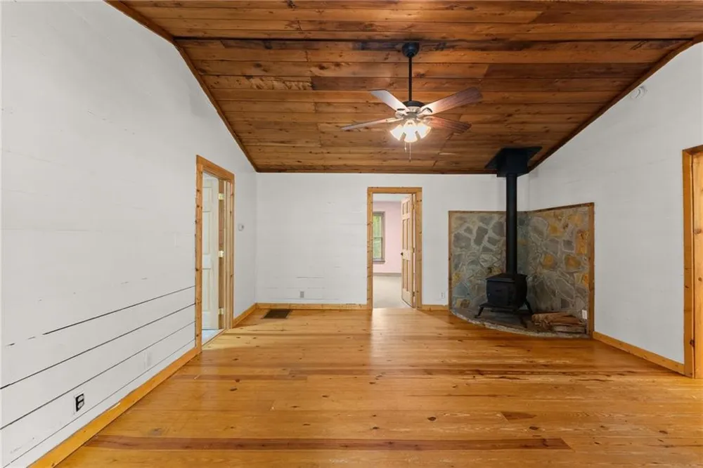 34 Somerset Place Dahlonega, GA 30533