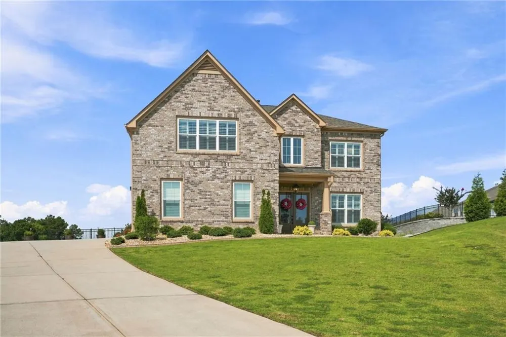 1604 Falcon Court Locust Grove, GA 30248