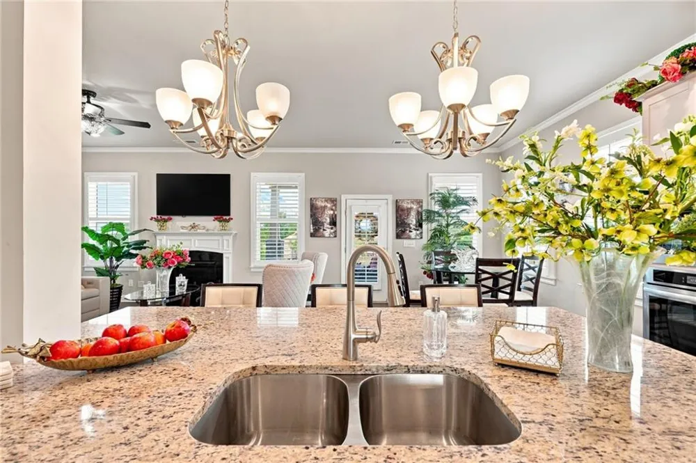 1604 Falcon Court Locust Grove, GA 30248
