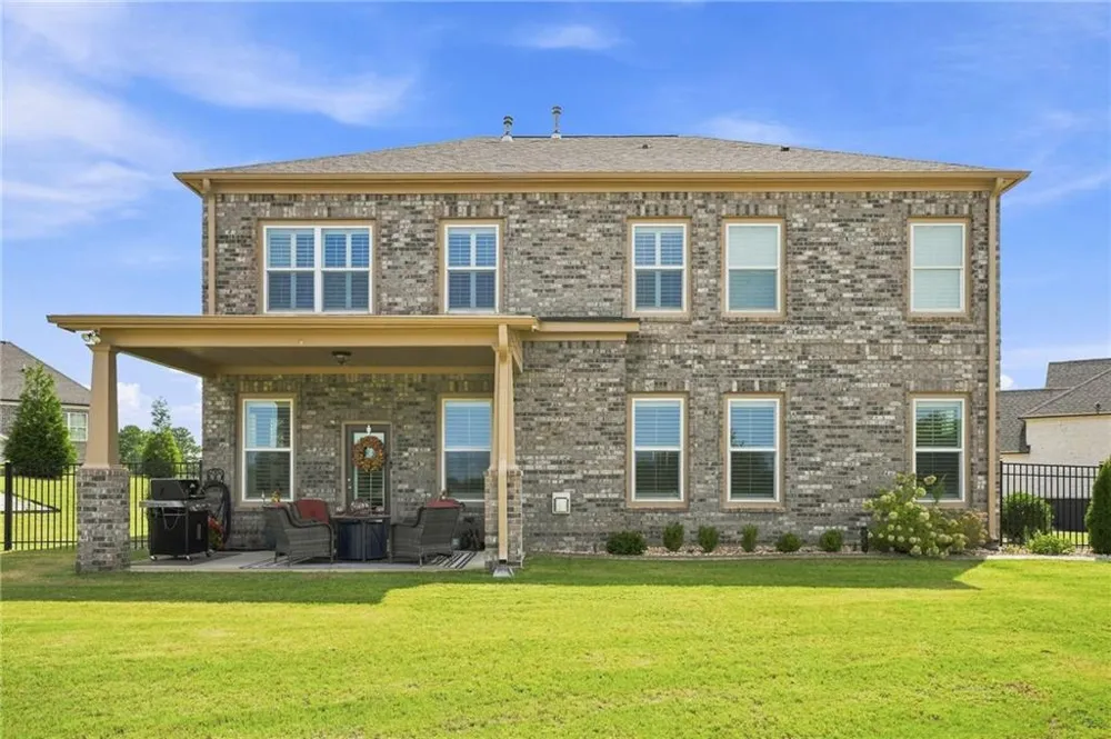 1604 Falcon Court Locust Grove, GA 30248