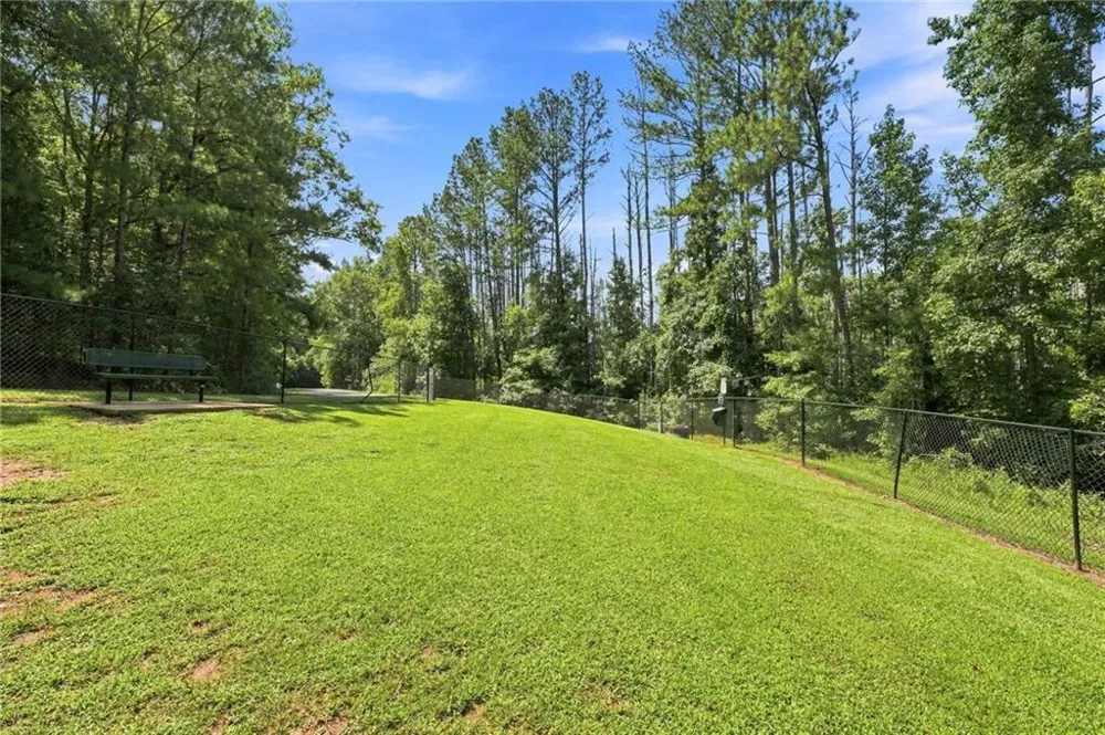 1604 Falcon Court Locust Grove, GA 30248