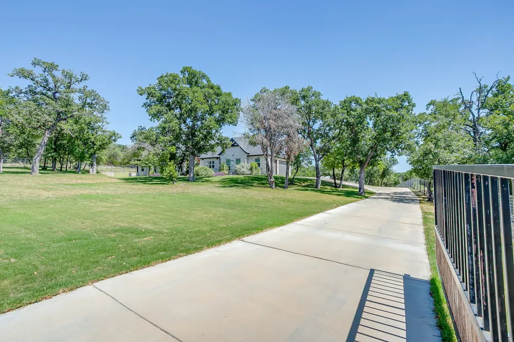 2161 Eagles Ridge Drive Weatherford, TX 76087