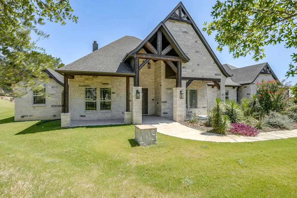 2161 Eagles Ridge Drive Weatherford, TX 76087