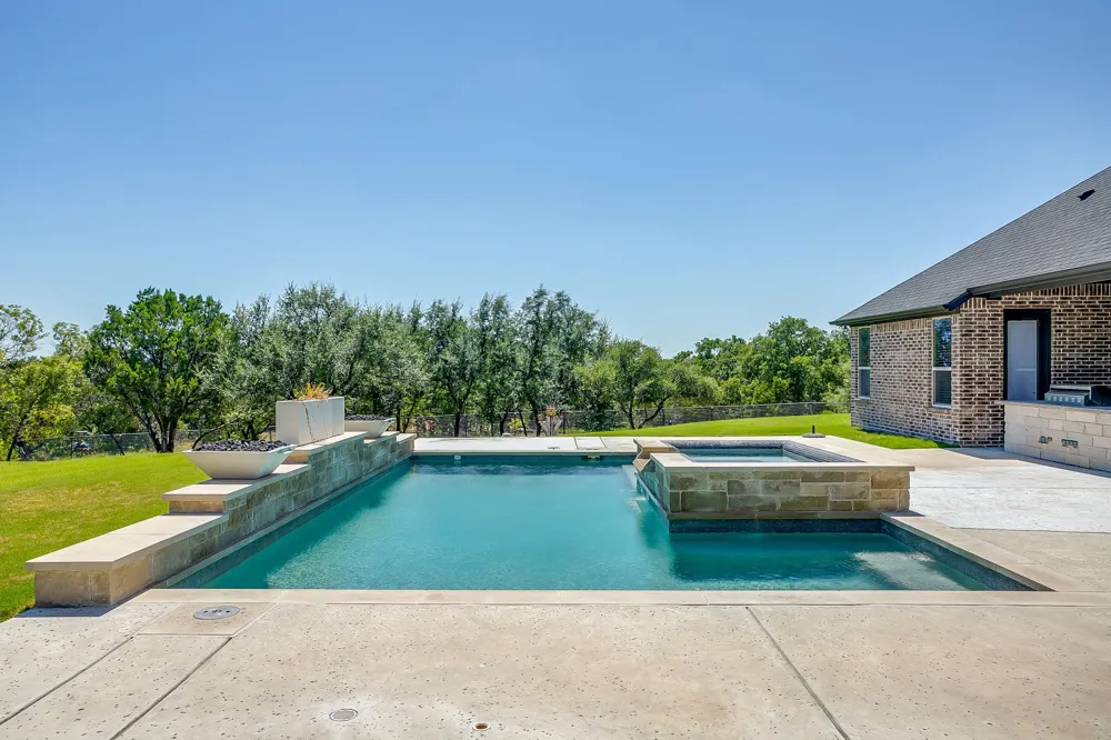 2161 Eagles Ridge Drive Weatherford, TX 76087