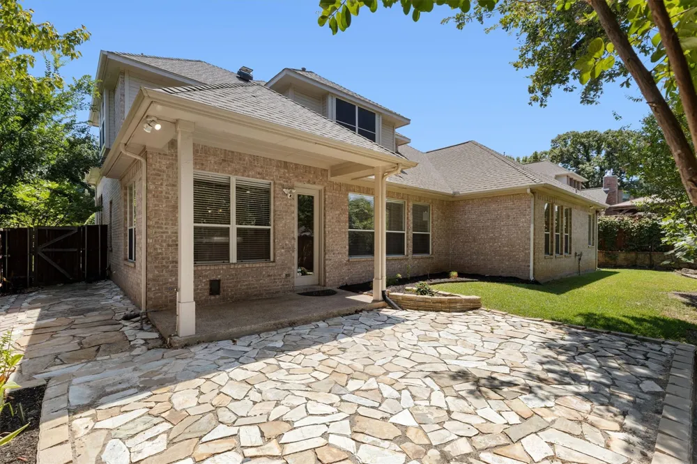 115 Bristol Court Coppell, TX 75019