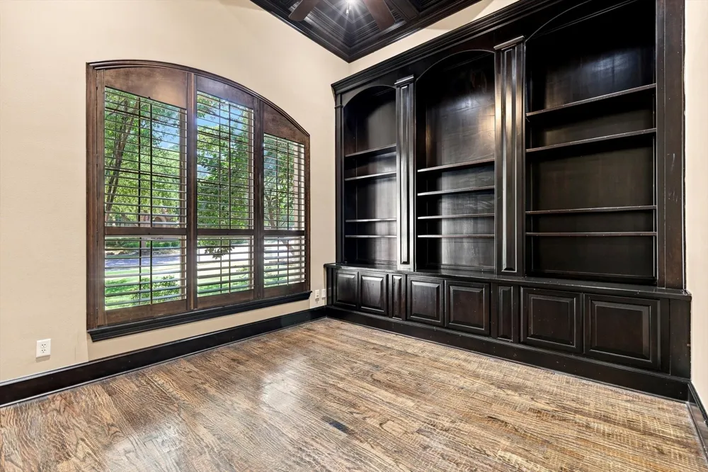 731 Lockridge Road Lantana, TX 76226