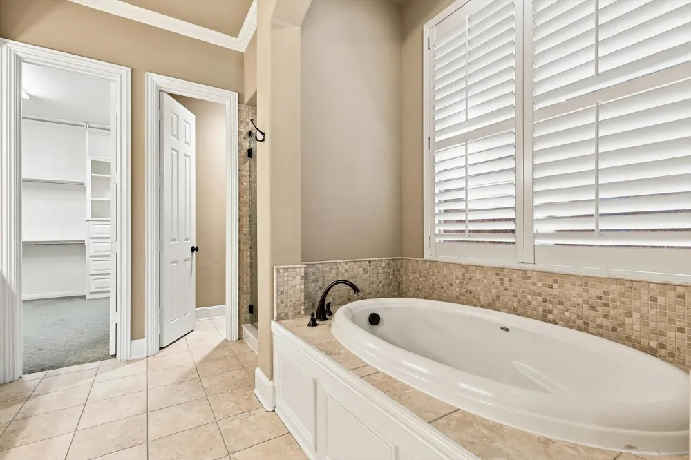 731 Lockridge Road Lantana, TX 76226